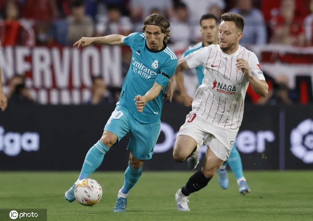 今日体坛焦点战报