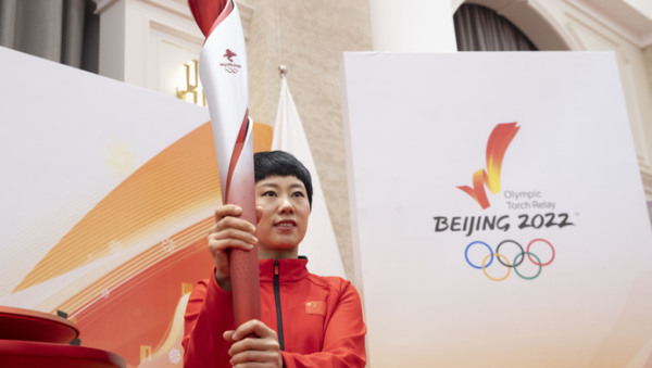 零摄氏度以下,冬奥火炬为何握着不冰凉?“飞扬”这一全球首创来自上海休闲区蓝鸢梦想 - Www.slyday.coM 零摄氏度以下,冬奥火炬为何握着不冰凉?“飞扬”这一全球首创来自上海休闲区蓝鸢梦想 - Www.slyday.coM