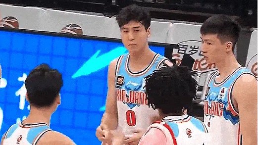 新疆残阵打醒辽宁，山东报价程帅澎！任骏飞未遭追罚，陈盈骏受伤