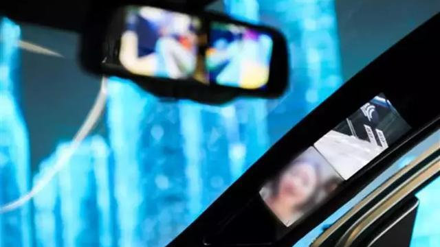 汽车的盲区这么多，尤其是A柱非常阻挡视线，为什么不做成透明的