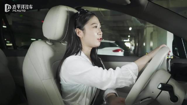 大车一定难开？看宝妈如何用腾势N8L挑战高难度网红停车楼