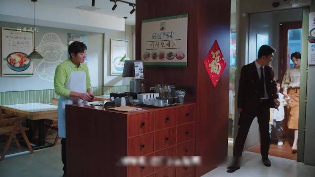 郭京飞王佳佳新剧《老舅》开播，国明开饭店遇晓梅