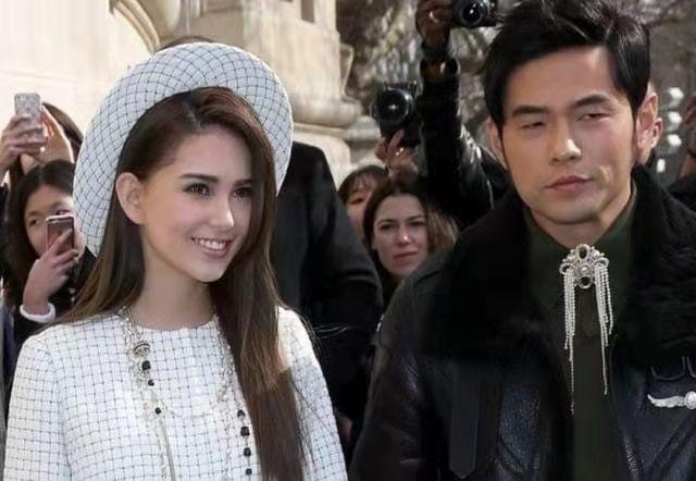 昆凌在家发生意外撞到了头部 经纪人回应没有大碍已经回家休养休闲区蓝鸢梦想 - Www.slyday.coM 昆凌在家发生意外撞到了头部 经纪人回应没有大碍已经回家休养休闲区蓝鸢梦想 - Www.slyday.coM