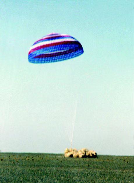 专家访谈丨40多分钟,神十三回家驶向快车道休闲区蓝鸢梦想 - Www.slyday.coM 专家访谈丨40多分钟,神十三回家驶向快车道休闲区蓝鸢梦想 - Www.slyday.coM