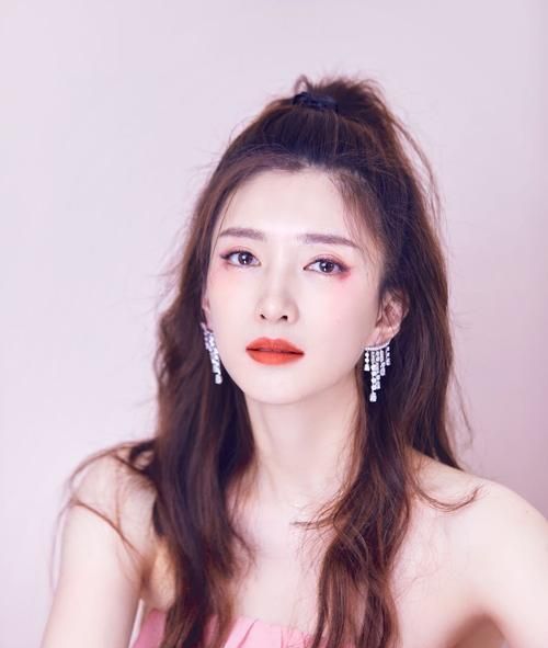 看着老气但很抗衰的女明星,我只服这4位