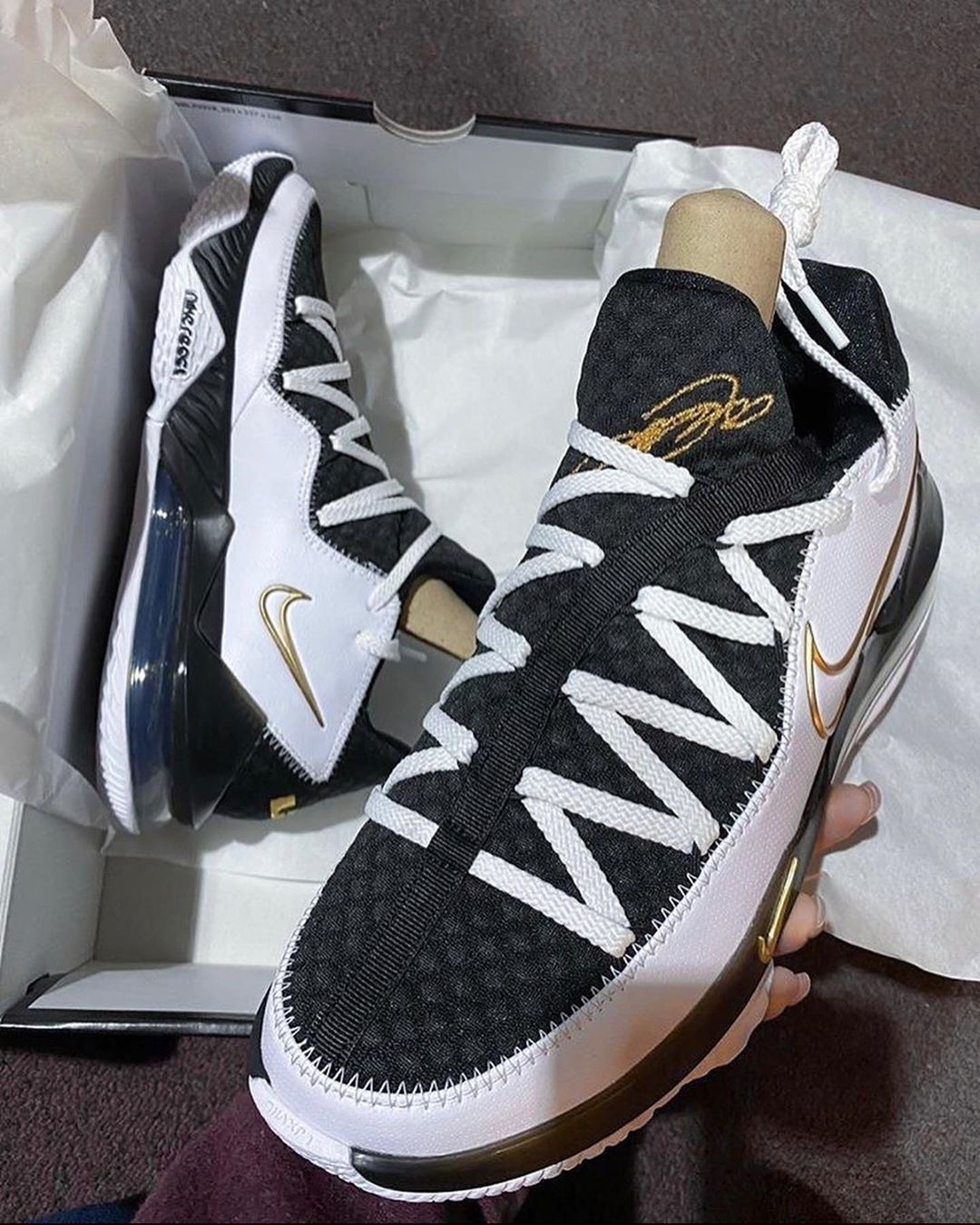 lebron 17 low boys