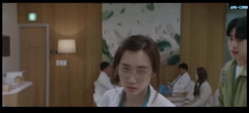 笑死了哈哈哈机智的医生生活 下饭剧 dou在家追剧 好剧推荐 一起追剧