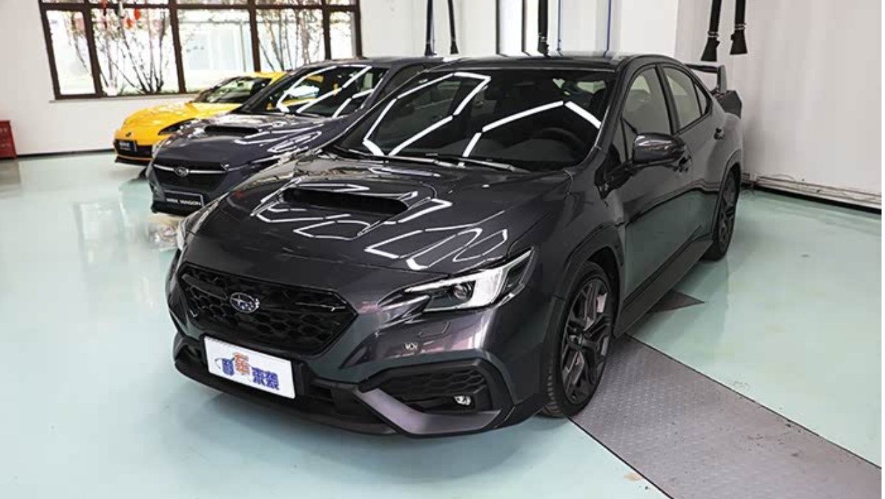 新车售价39.48万元，动力搭载2.4T+6MT，斯巴鲁WRX tS适合哪类人？