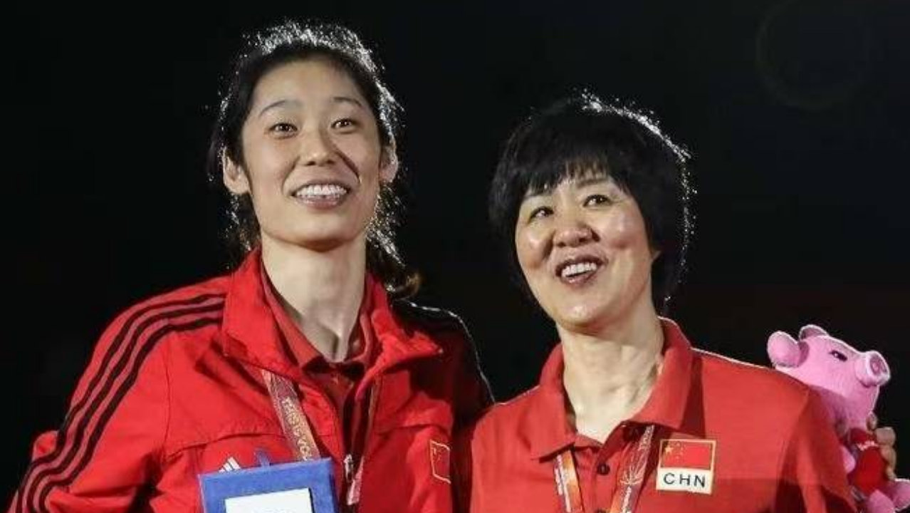 女排朱婷：世界身价最高，却无法入选国家队，她究竟得罪了谁？