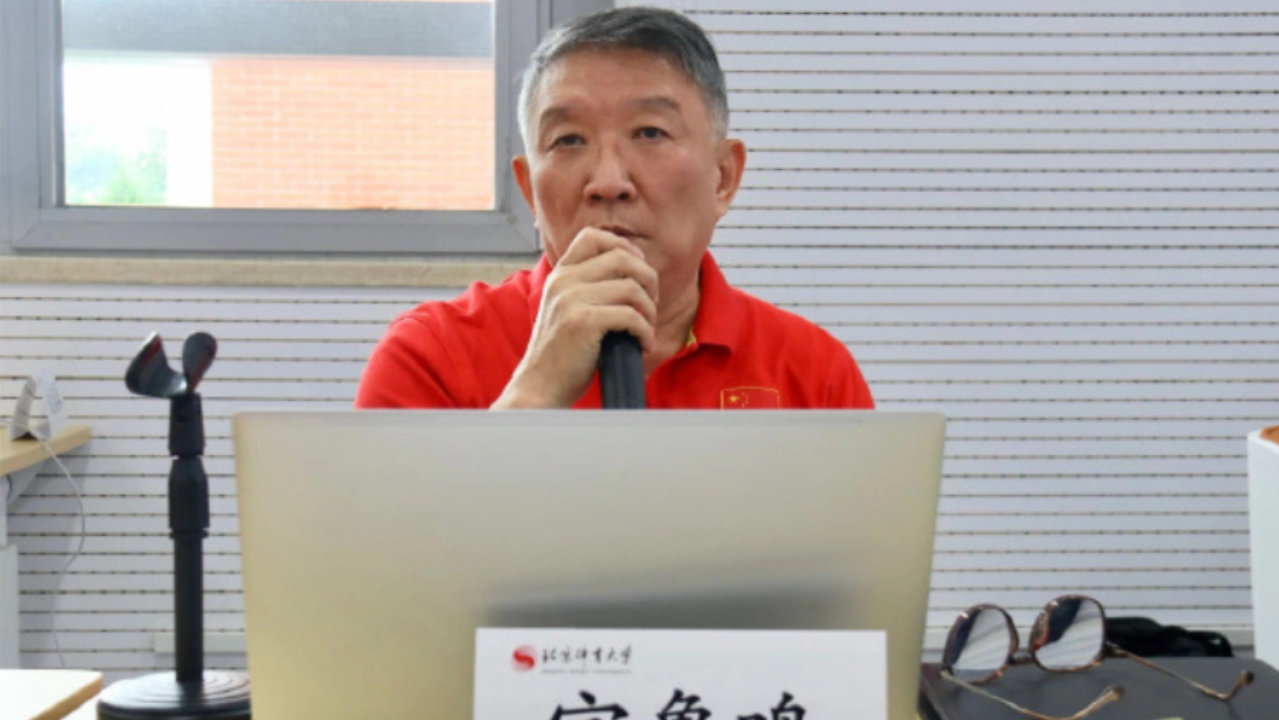 在NCAA强队打上轮换也得不到宫鲁鸣认可，女篮真要靠李缘扛大旗？