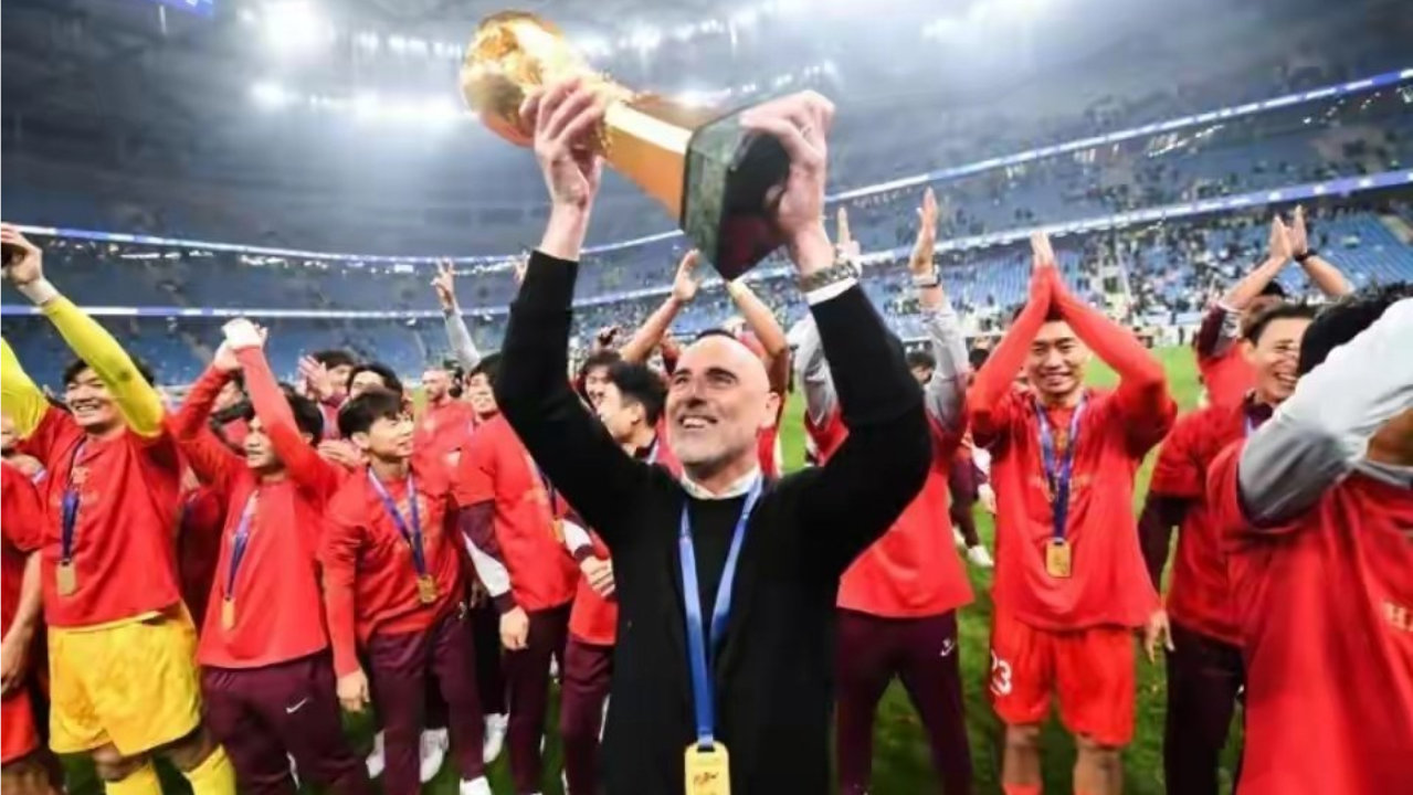 记者称海港成模板，引国安效仿，球迷却不赞同，认为海港是窝里横