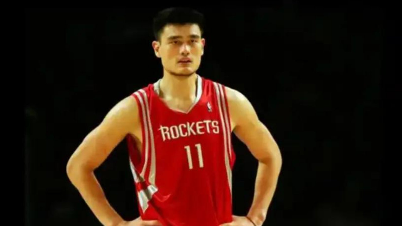 盘点NBA巅峰陨落的7大球星，罗伊上榜，姚明入前3，第1无悬念