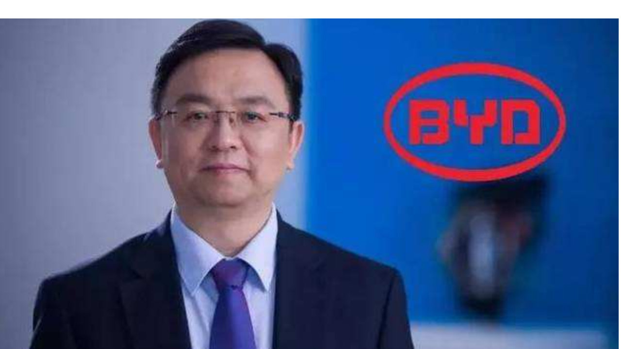 豪夺双冠！王传福新车一炮而红，打脸唱衰言论