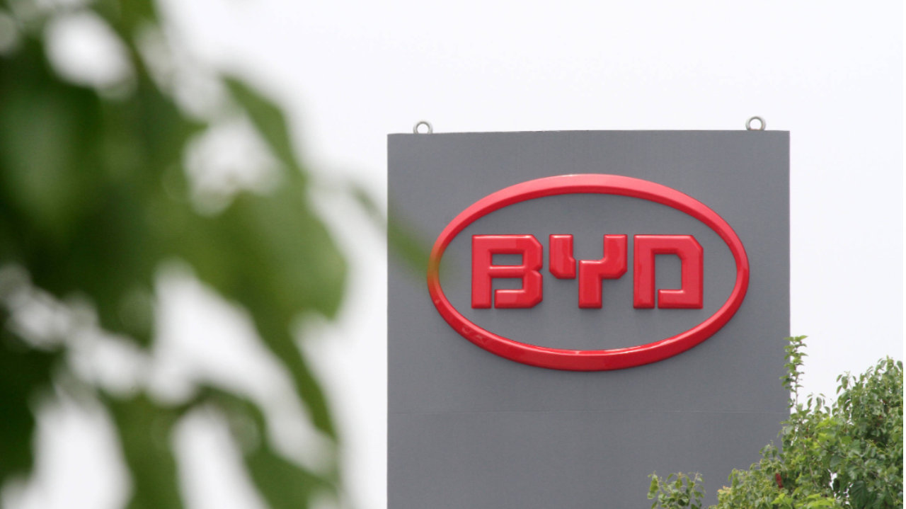 可以出去单干了！比亚迪的“新势力”，销量击穿蔚小理，一车封神