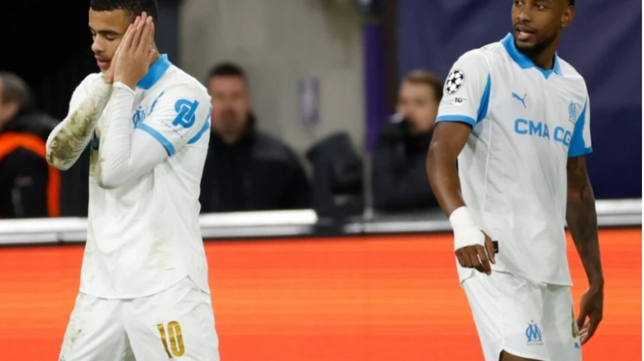 曼联旧将梅开二度：欧冠导演逆袭好戏，20场造17球太犀利