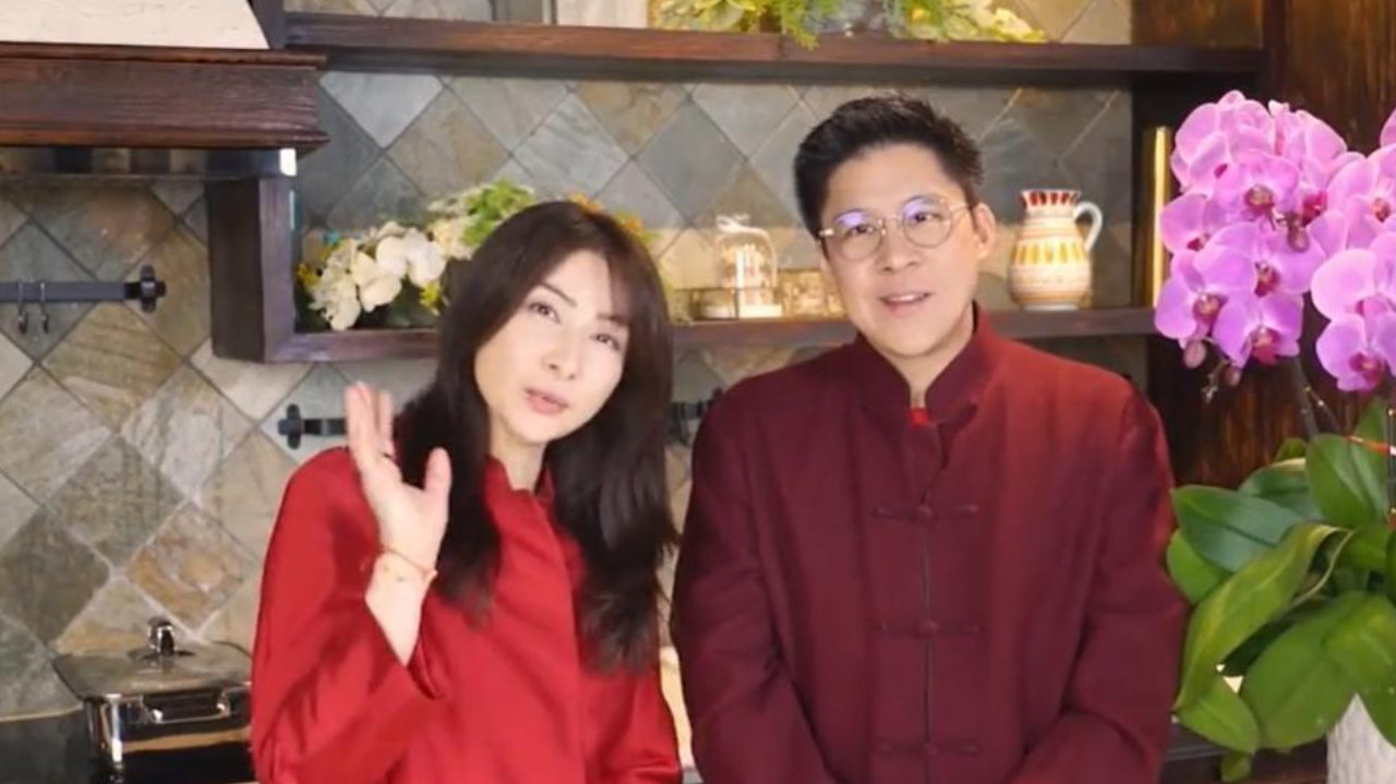 郭晶晶夫妇合体送新年祝福！网友喊话擦厨房瓷砖