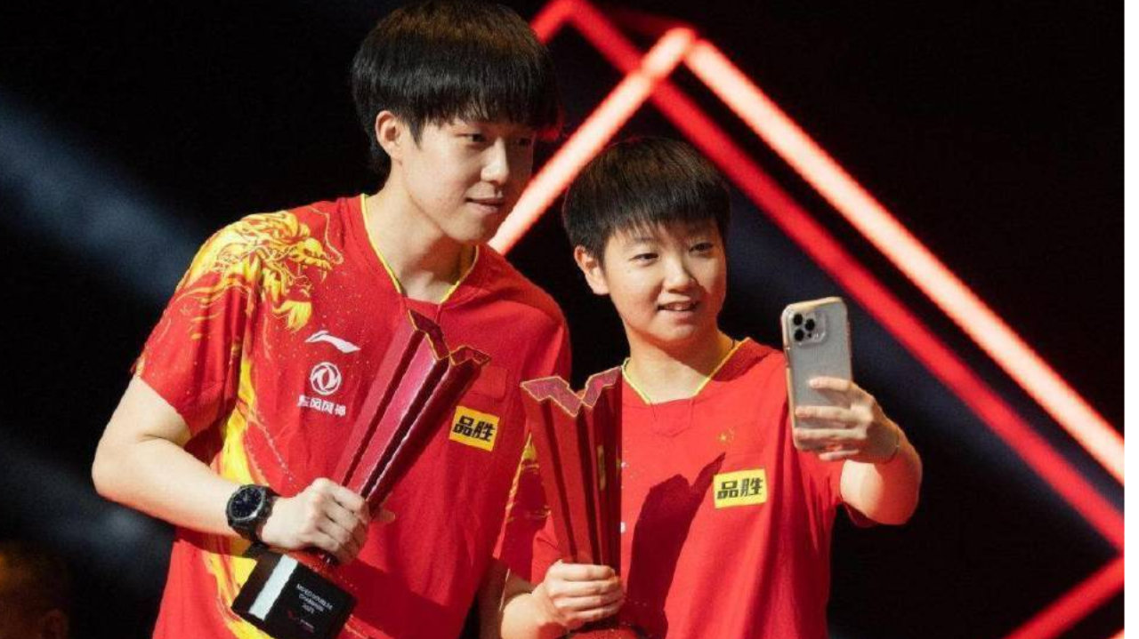 中国乒乓大捷！4-0、4-2，王楚钦、孙颖莎夺冠，张本智和、张本美惨败