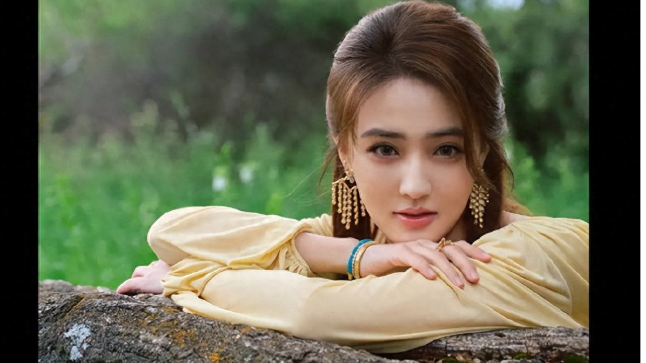 徐璐黄色长裙，原野拍照，颜值和身材都在线！