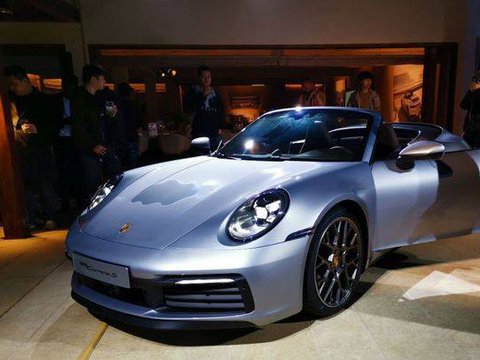 贵阳保时捷车友群俱乐部试驾新一代保时捷911 Carrera S Cabriolet