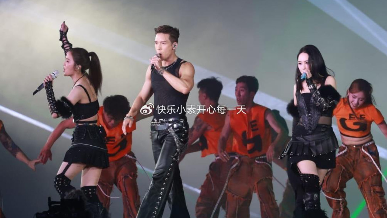 英皇25+演唱会，Twins劲歌热舞，容祖儿落泪，李克勤古巨基献唱