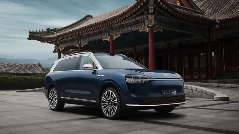 比问界M9更高端：鸿蒙智行将推旗舰SUV，对标劳斯莱斯库里南