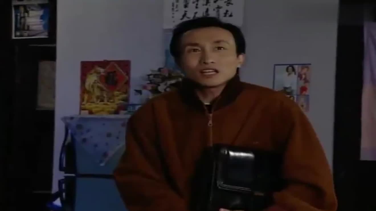 东北一家人孙明在牛家人面前说小玲的坏话却不知小玲就在身后