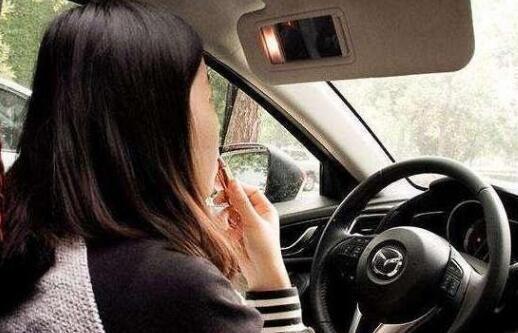 那四类人不建议开车？最好的话就是别考驾照了！