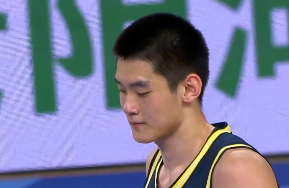 任骏飞接班人！广东男篮18岁小将王洪泽高效砍下15分8板3助攻