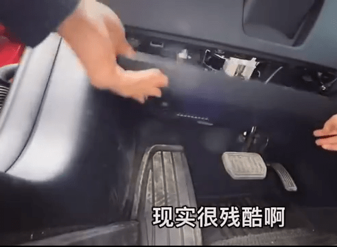 国外配备膝部气囊国产版减配 特斯拉回应：符合中国新车标准