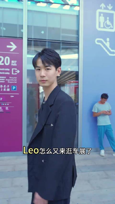 这哪是展台啊？这分明是个大型种草现场吧？