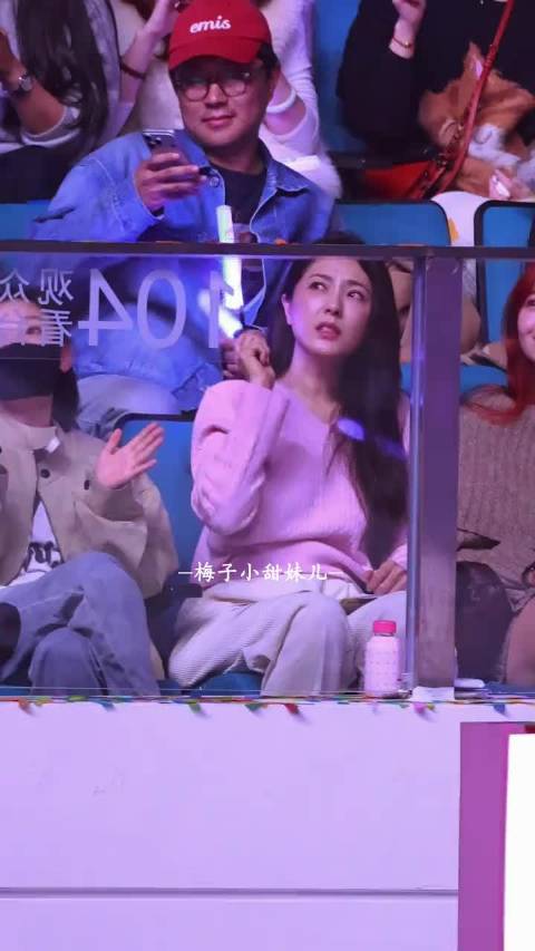 爱本质无疑曾黎赵露思生日会