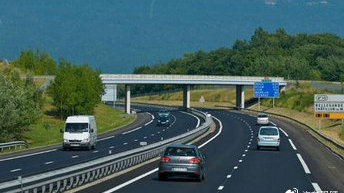 车放4S店保养！刹车片被装反，4S店维修部回应：这错误难以避免