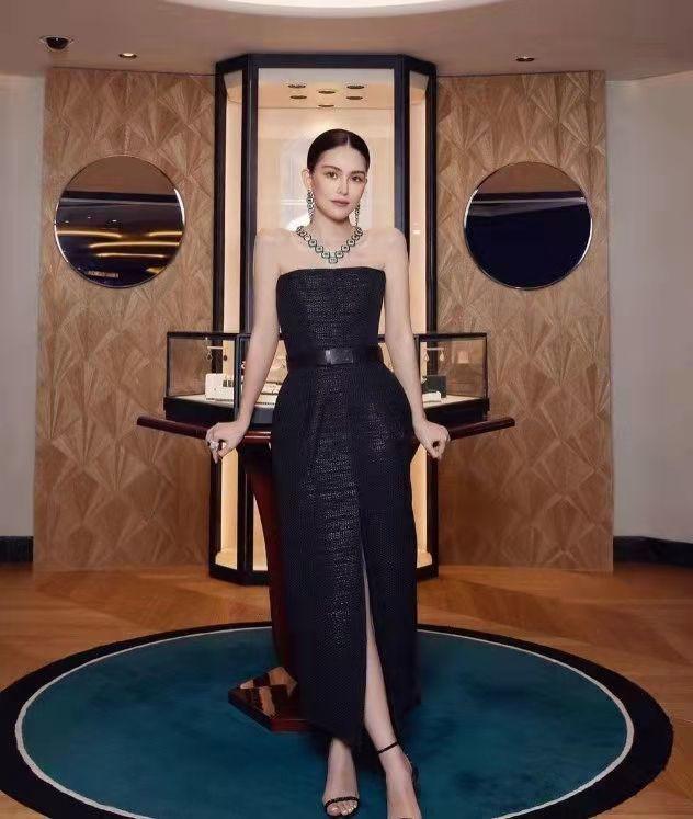 昆凌在家发生意外撞到了头部 经纪人回应没有大碍已经回家休养休闲区蓝鸢梦想 - Www.slyday.coM 昆凌在家发生意外撞到了头部 经纪人回应没有大碍已经回家休养休闲区蓝鸢梦想 - Www.slyday.coM