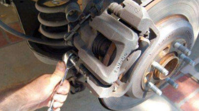 刹车片什么时候该更换