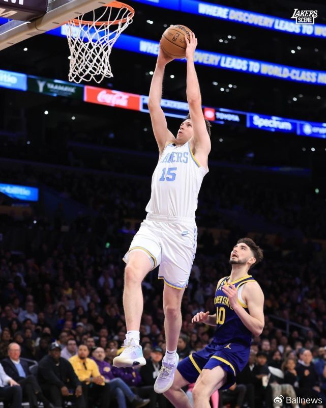 约基奇与凯尔特人防线激烈对抗全场贡献三双数据震撼联盟