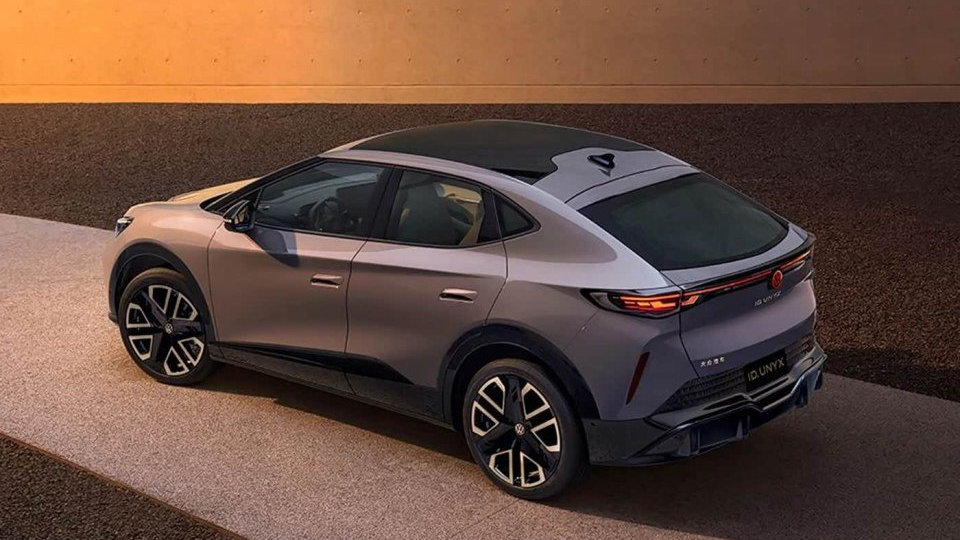 不怪人拿合资新能源当杂牌，这款大众纯电车，充电还要找专用桩