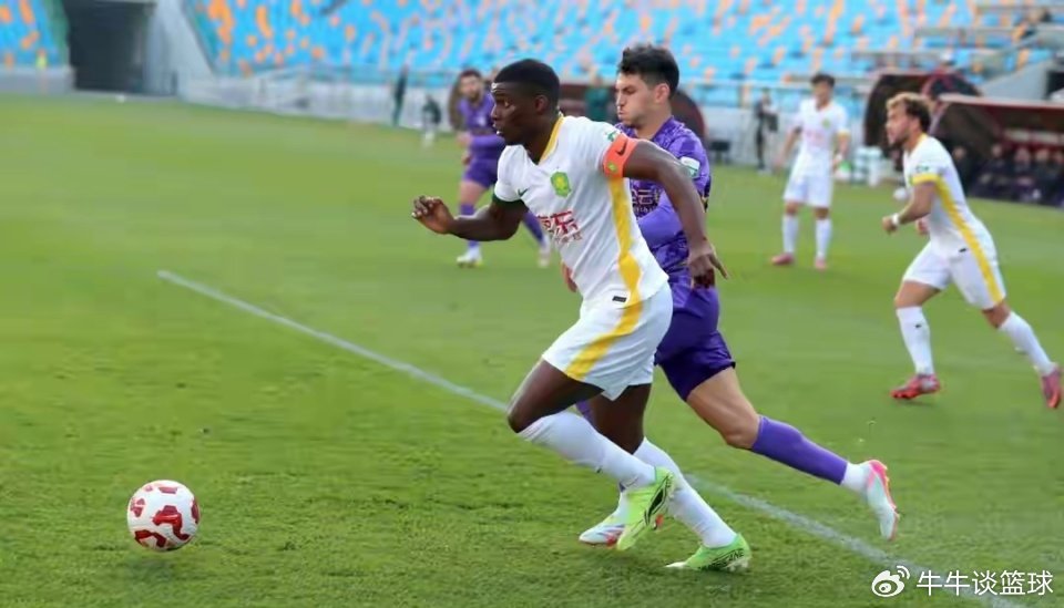 人情世故玩得真溜！热身赛北京国安2-1津门虎，李嗣镕终于露脸了