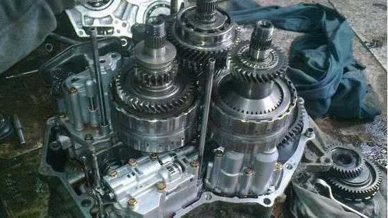 变速箱这样保养，轻者损失几千块，重者直接报废