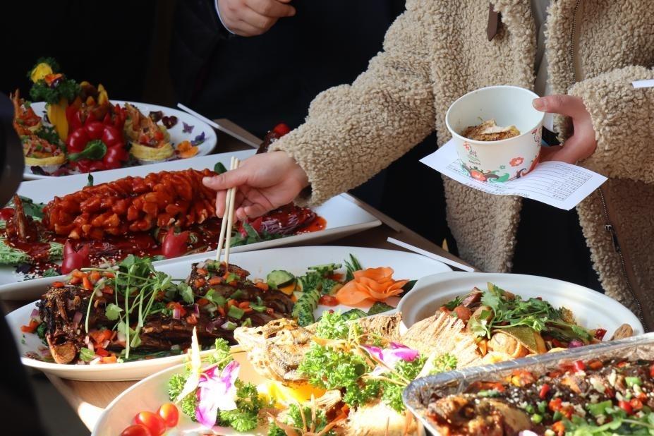 武汉一高校办校园美食节,5天发放500张免费餐券休闲区蓝鸢梦想 - Www.slyday.coM 武汉一高校办校园美食节,5天发放500张免费餐券休闲区蓝鸢梦想 - Www.slyday.coM