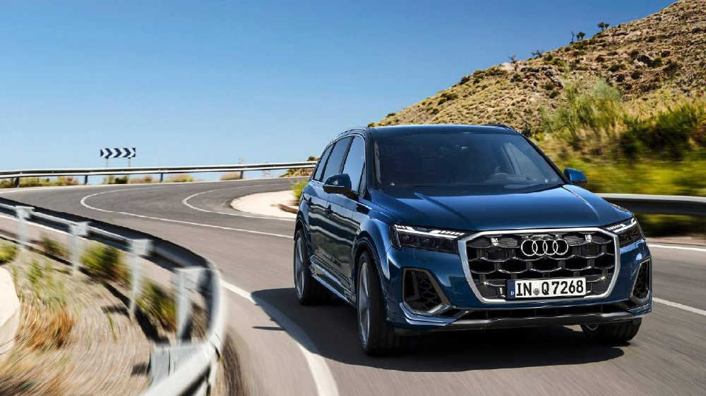 真火烧眉毛了！奥迪Q7价格暴跌，和Q5L一个价了，官方海报都有了
