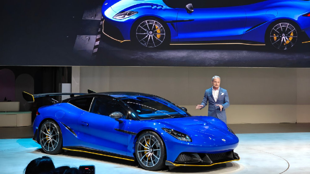 腾势Z跑车、加长仰望U8L，王朝海洋概念车，比亚迪上演「新车轰炸」