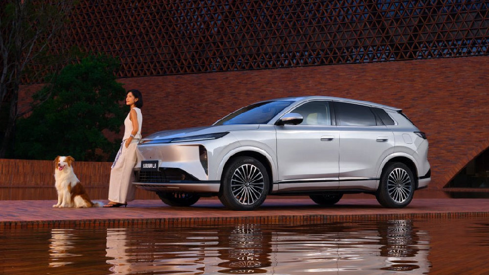 当风神L8遇到启源Q07，谁才是15万内更值得买的插混SUV？