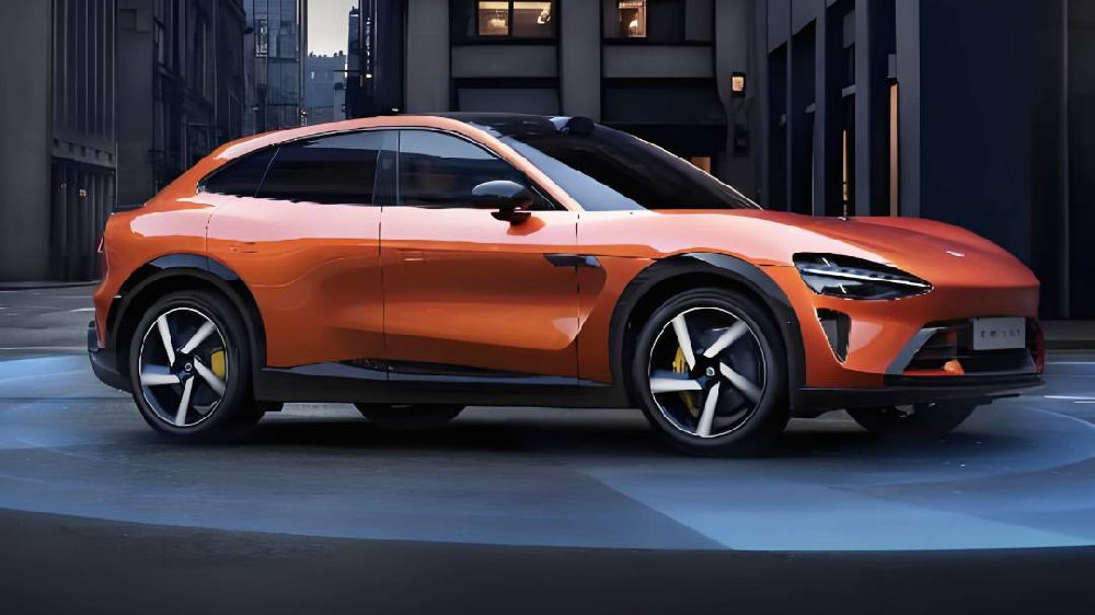 EV晨报 | 零跑、小米将推80度大电量增程车？奔驰计划投资千里科技