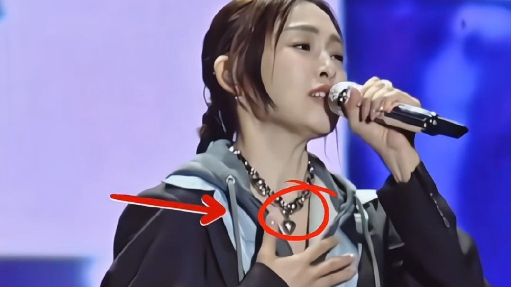 范玮琪方发声明辟谣：“佩戴大S骨灰项链”系虚假新闻