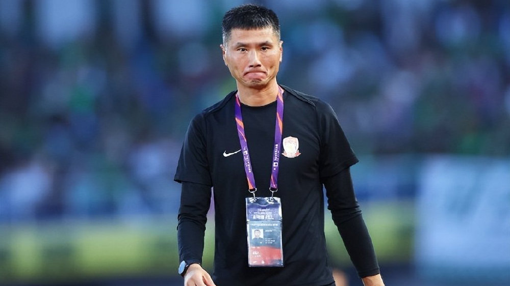 新官上任三把火，邵佳一要对国足阵容大洗牌，3大名将恐遭弃用