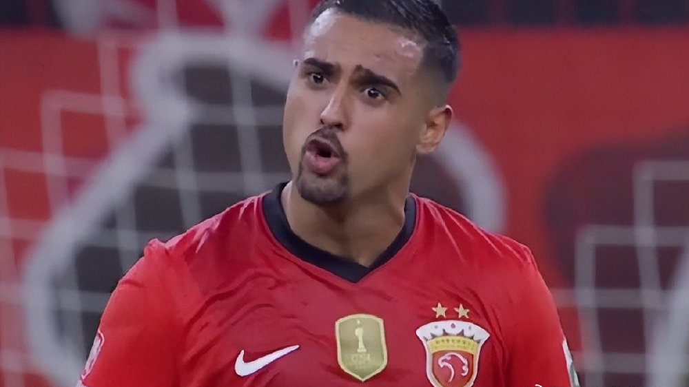 比赛还有一周开打，上海海港迎来一个令人振奋的大喜讯，冠军稳了