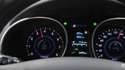 汽车在高速公路跑多少公里可以把积碳清理掉？跑高速能清积碳吗？