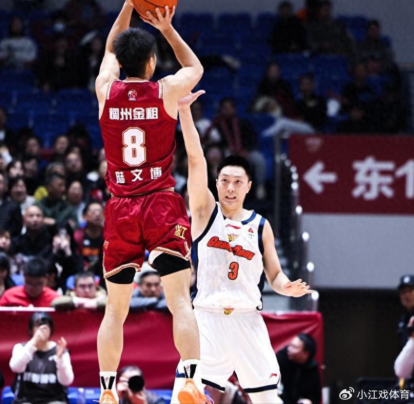 广东宏远客场101-98险胜浙江稠州银行 徐杰复出贡献13+4助球队两连胜