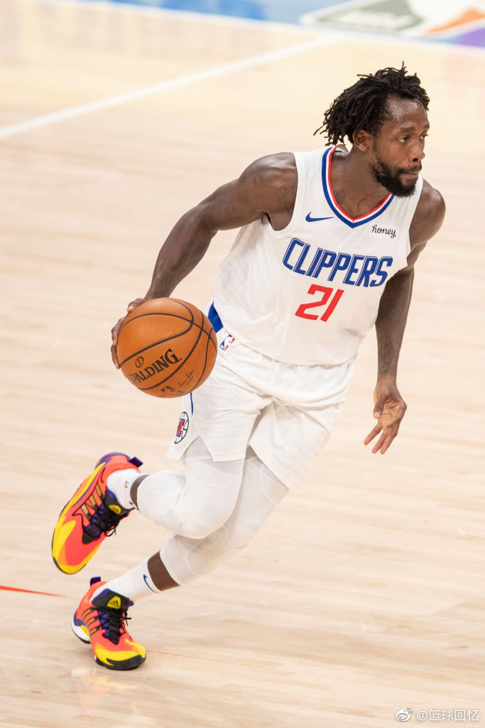 据nba名记报道快船将贝弗利隆多奥图鲁交易至灰熊