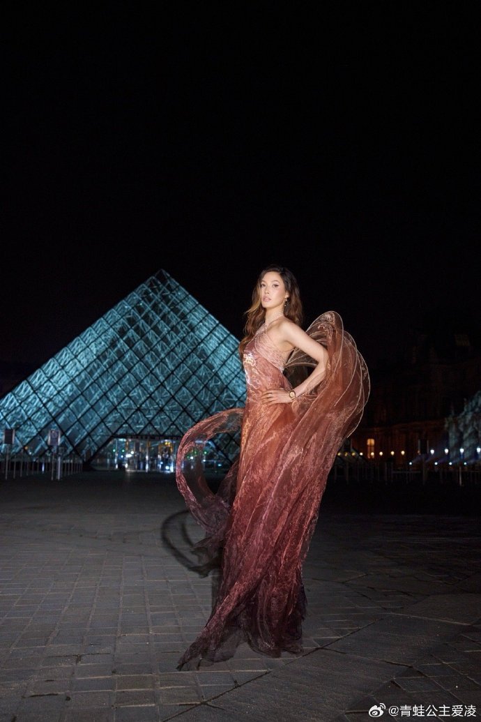 谷爱凌祝元宵节快乐